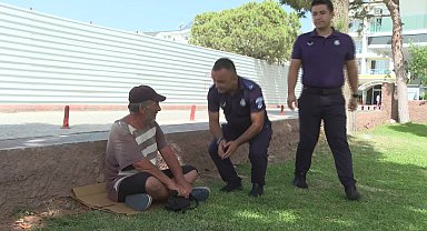 Konyaaltı Belediyesi’nden sokakta yaşayan vatandaşlara bayram tıraşı