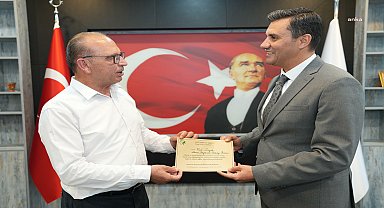 Manisa Büyükşehir Belediye Başkanı Zeyrek: 