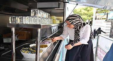 Manisa Büyükşehir’den LGS sınavına giren öğrencilere ve ailelerine ikram