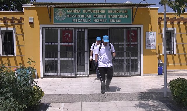 Manisa’da mezarlıklar bayram ziyaretlerine hazır hale getirildi