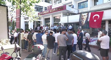 Manisa Şehzadeler'de vatandaşlardan TOKİ tepkisi: 