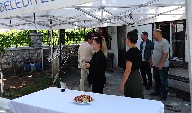 Marmaris Belediye Başkanı Acar Ünlü’den arife gününde mezarlık ziyareti