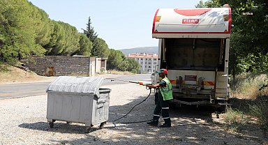 Menteşe'de temizlik çalışmaları sürüyor