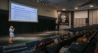 Muratpaşa Belediyesi, 50 yaş ve üstü vatandaşları internet alışverişinde dolandırıcılığa karşı bilgilendirdi