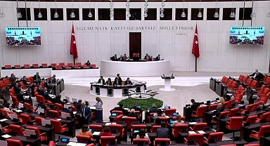 Müzeyyen Şevkin’den bayram öncesi uçak bileti fiyatlarındaki artışa tepki