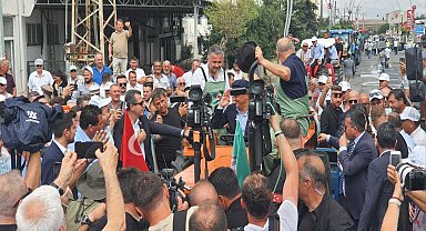 Özgür Özel ''Buğday Mitingi'' için Hayrabolu'da: