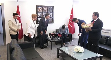 Siyasi partiler arası bayramlaşma... İYİ Partili Ofluoğlu: