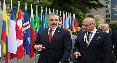 Ukrayna Barış Zirvesi ortak bildirisinden Patrikhane ismi Ankara'nın tepkisi üzerine çıkarıldı, Fidan toplantıdan ayrıldı