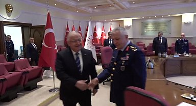 Yaşar Güler: Hava Kuvvetlerimizin büyük başarılara imza atacağına yürekten inanıyorum