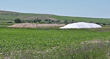 Yozgat’ta kar yağışı beklenenin altında olunca saman stokları elde kaldı