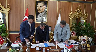 Yunusemre Belediyesi, Aigai’deki kazı çalışmalarına desteğini sürdürecek