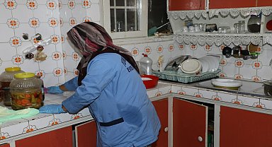 Yunusemre Belediyesi, temizlik talebinde bulunan çiftin isteğine kayıtsız kalmadı