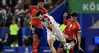 2024 Avrupa Futbol Şampiyonası'nda İspanya ve İngiltere çeyrek finale yükseldi
