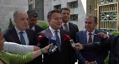 Ali Babacan, TBMM Başkanı Kurtulmuş ile görüştü: “Özgürlükçü, katılımcı ve çoğulcu bir demokrasiyi hedefleyen bir anayasa metninden bahsetmemiz gerekiyor”
