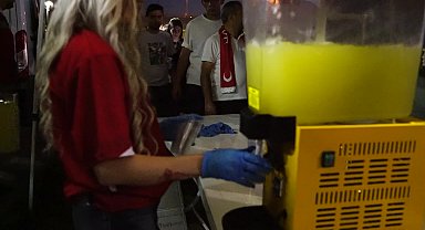 Ankara Büyükşehir'den ücretsiz limonata dağıtımı