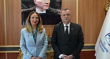 Aylin Nazlıaka’dan Yunusemre Belediye Başkanı Balaban’a ziyaret