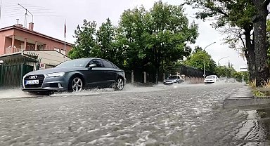 Başkent'te yaz yağmuru
