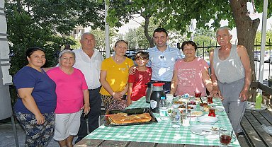 Bayraklı Belediye Başkanı Önal'dan muhtarlarla mahalle ziyaretleri