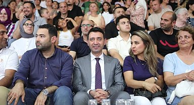 Bayraklı'da 13 branşta spor imkanı sunan yaz spor okulları başladı