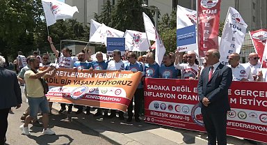 Birleşik Kamu- İş Konfederasyonu'ndan Bakanlık önünde maaş protestosu