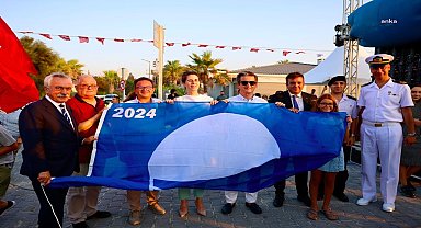 Çeşme’de Ilıca Halk Plajı, Mavi Bayrak ödülüne layık görüldü 