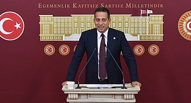 Başarır:
