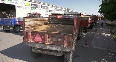 Çiftçiler, buğday fiyatına tepki gösterdi: