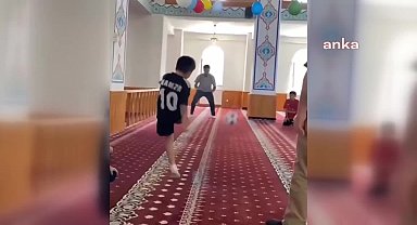 Çorum Amatör Spor Kulüpleri Federasyonu Başkanı Ferhat Arıcı, camide çocuklarla futbol oynadı