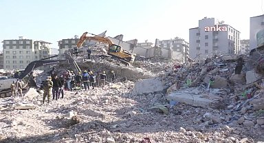Depremde 219 kişiye mezar olan Atilla Eren Apartmanı’yla ilgili iddianame hazırlandı. Bilirkişi raporu: 