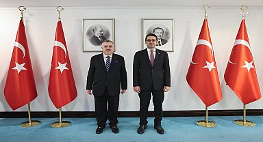 Dışişleri Bakan Yardımcısı Serim, Irak Dışişleri Bakan Yardımcısı Barzanci ile görüştü