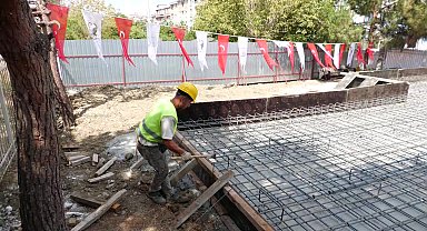 Esenyurt Belediye Başkanı Özer, Pınar Mahallesi'nde yeni kreşin temelini attı: “Hedefimiz 15 yeni kreş”
