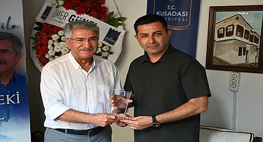  Eski Kültür ve Turizm Bakanı Fikri Sağlar: 