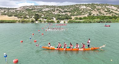 Eskişehir’de düzenlenen “Su Sporları Şenliği” heyecana sahne oldu