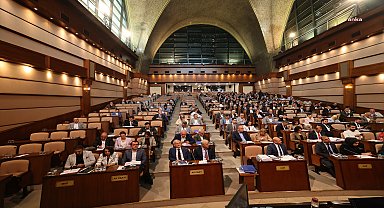 İBB Meclisi’nde kentsel dönüşüm ve riskli yapıların yeniden yapımına destek sağlanması konusunda kararlar alındı