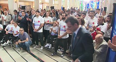 İmamoğlu: “Kadın-erkek eşitliğiyle sporcu katılımını Paris’e yollamanın gururunu yaşıyoruz”