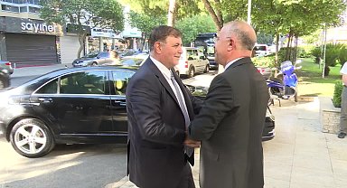 İzmir Büyükşehir Belediye Başkanı Tugay: İzmir'i planlı bir şekilde kalkındıracağız