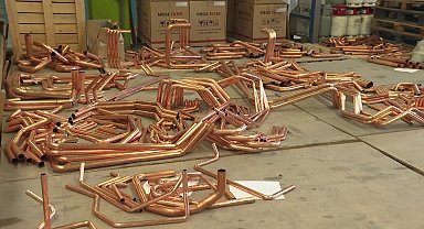 İzmir Büyükşehir Belediyesi Meslek Fabrikası’ndan mezun olan kadın kaynakçılar işbaşı yaptı