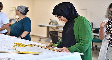 İzmir'de Mor Makas Dikiş Kursu başladı