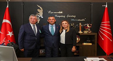 İzmir Güzelbahçe Belediye Başkanı Günay, CHP Genel Başkanı Özgür Özel’i ziyaret etti