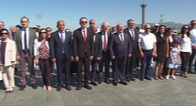 İzmir Körfezi’nde Kabotaj Bayramı kutlaması