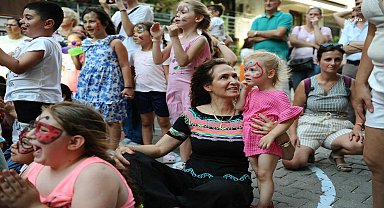 Karşıyaka Belediye Başkanı Ünsal, “Sokak Senin” coşkusuna ortak oldu