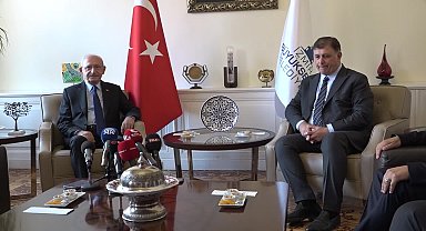 Kemal Kılıçdaroğlu, İzmir Büyükşehir Belediye Başkanı Cemil Tugay'ı ziyaret etti