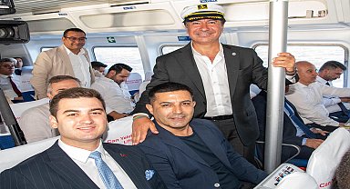 Kuşadası Belediye Başkanı Günel, Özgür Özel ile Didim-Turgutreis-Bodrum arasındaki ilk deniz otobüsü seferine katıldı