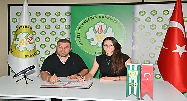 Manisa Büyükşehir Belediyespor’un voleybol takımı güçleniyor