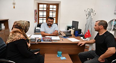 Manisalı çocuklar yaz tatilinde yüzmeyi öğreniyor