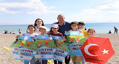 Menderes Belediyesi’nden çocuklara