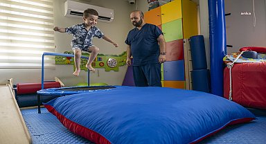 Mersin Büyükşehir’in Otizm Aile Danışma Merkezi’nde “Duyu Bütünleme Terapisi” veriliyor