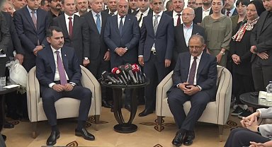 Murat Kurum, görevi Mehmet Özhaseki'den devraldı... Kurum: