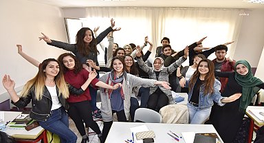 Muratpaşa Belediyesi'ne bağlı MURGEM’den YKS’de yüzde 83’lük başarı
