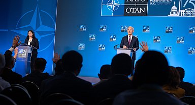 NATO Genel Sekreteri Stoltenberg: “Müttefikler, üyeliğe giden geri dönülemez yolda Ukrayna’yı desteklemeye devam etme konusunda mutabık kaldı”
